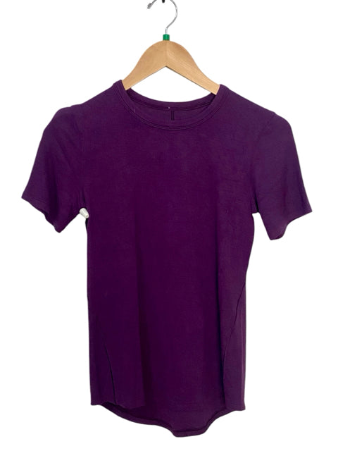 Lululemon Plum Size 6 Short Sleeve Almost New