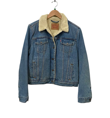 Levis Light Wash Size XL Almost New