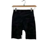 Lululemon Black Size 6 Camo Biker Shorts Almost New