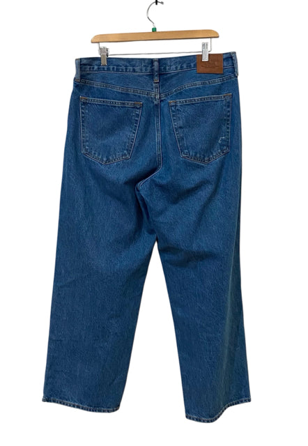 Abercrombie Mid Wash Size 32 Almost New