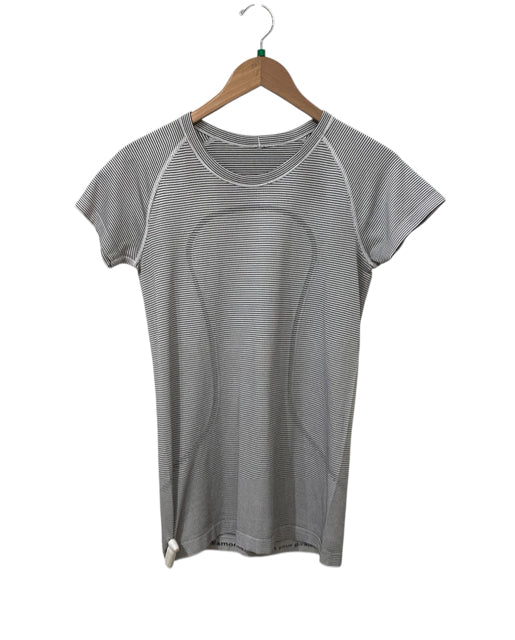 Lululemon White & Black Size 8 Tee Almost New
